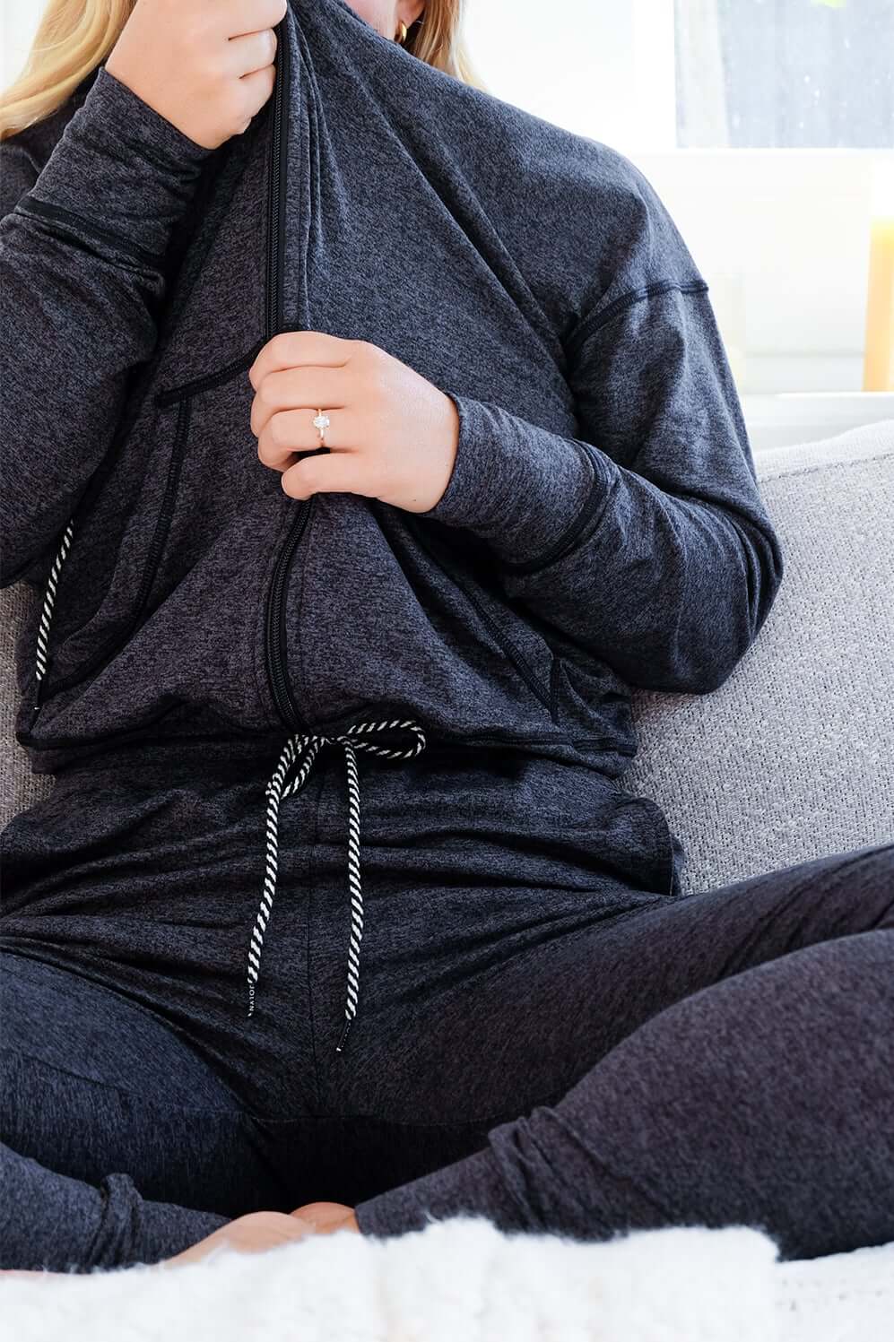  Brie Cozy Zip-Up Hoodie