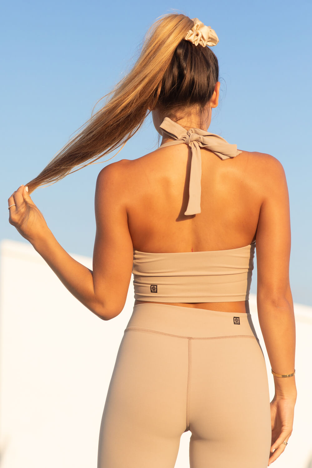  Honolua Halter Sports Bra - Mocha