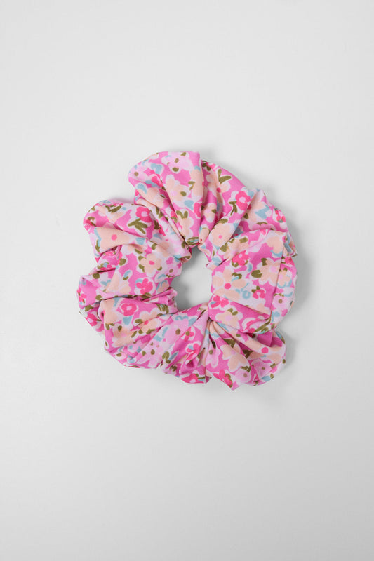  Swimming Scrunchies & Hair Ties - Whimsy Pink