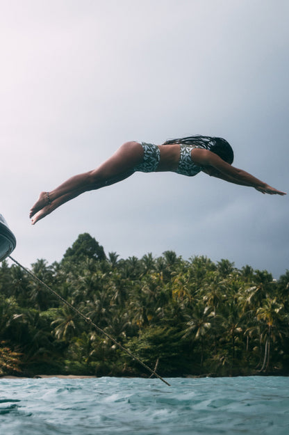  Elena Bikini Bottom - Nias
