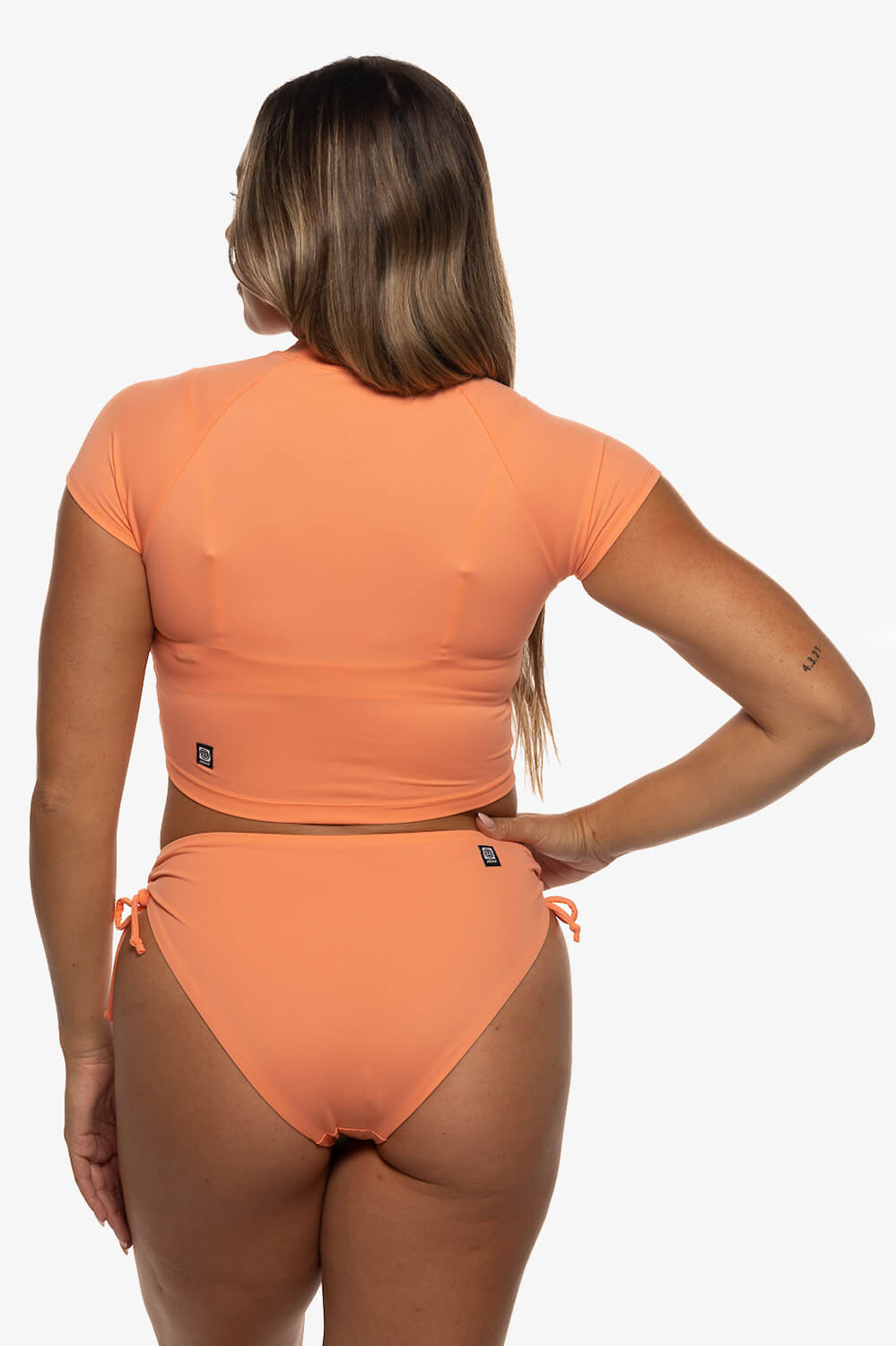  Talia Short Sleeved Crop Rashie - Guava